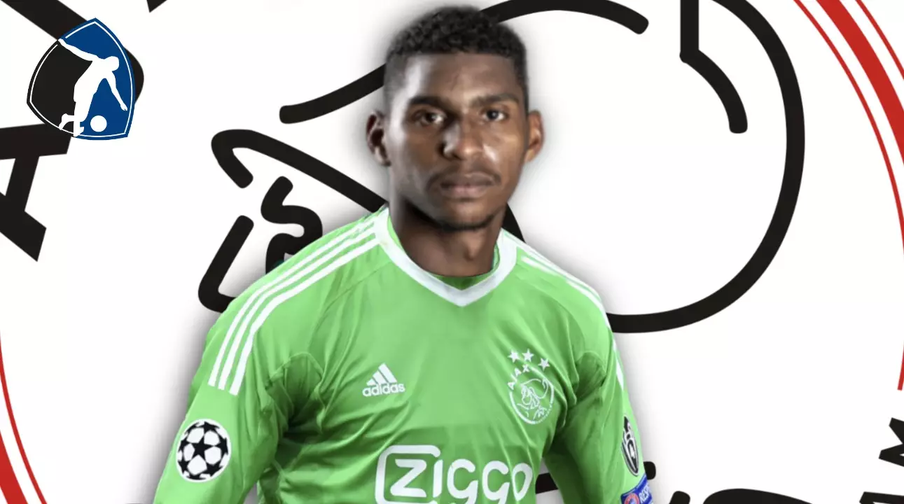 Com “benção” de ídolo, Ajax virá atrás de goleiro do Flamengo. Leia!