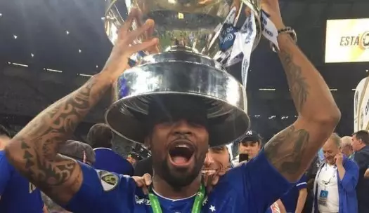 Dedé quer chance em gigante brasileiro.