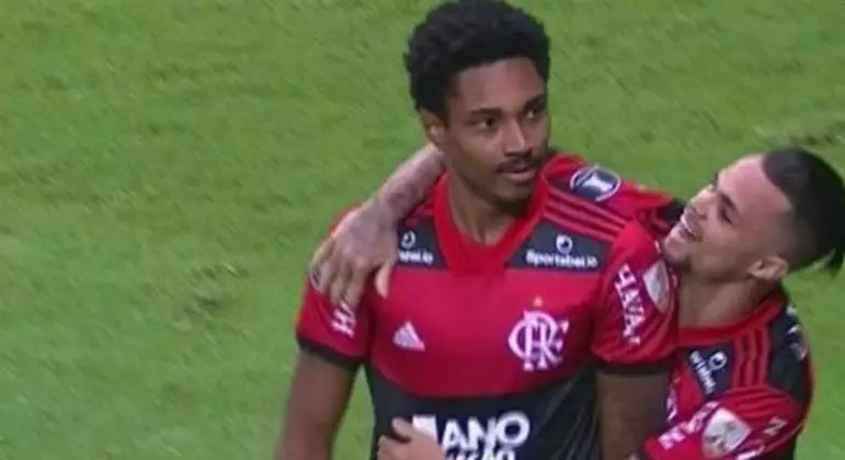 Opinião: Vitinho e Michael vivem ‘estado de graça’ no Fla? Leia!