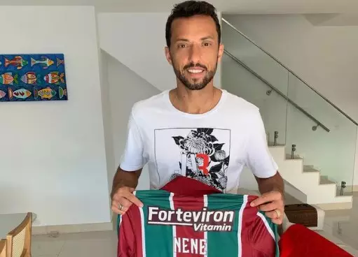 Nenê está mais próximo do Vasco.