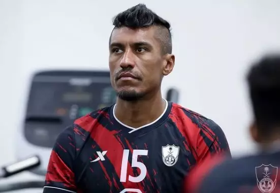 Paulinho volta a ficar livre no mercado. Cabe no seu time?