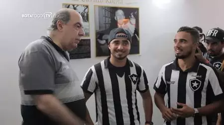 Rafael, que deve reforçar o Botafogo, já recusou o Flamengo.