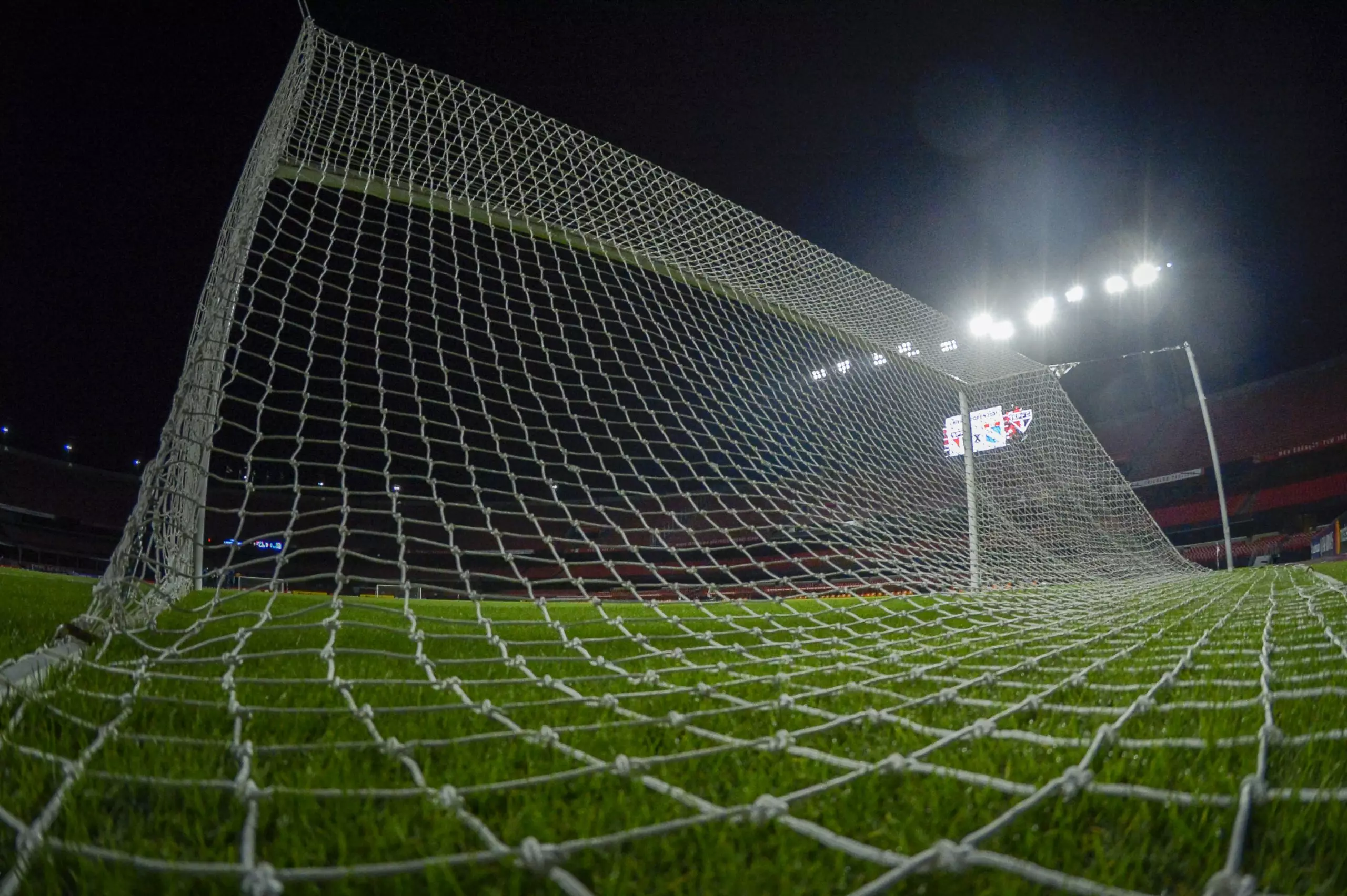 Governo de São Paulo autoriza retorno do público aos estádios! Confira os detalhes do processo!