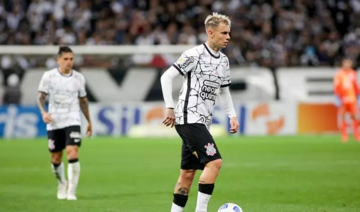 Futebol na TV: Onde assistir jogos de hoje Domingo, 08 de Maio