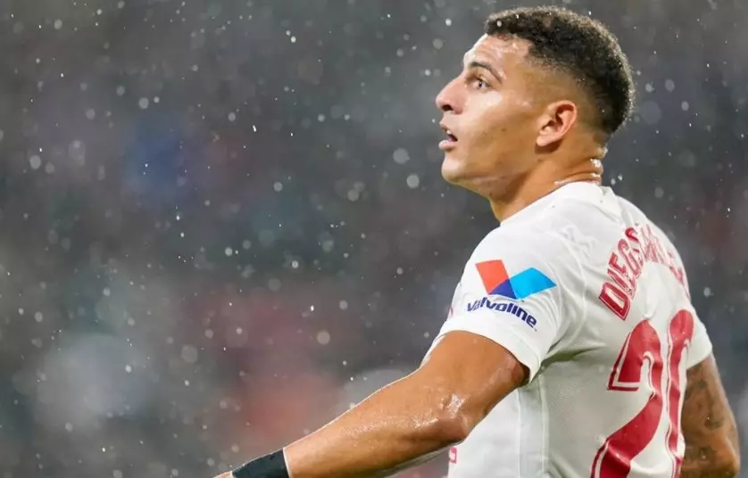 Zagueiro brasileiro tem conversas para fechar com o Newcastle