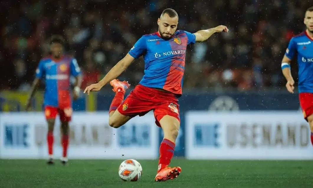 Arthur Cabral vira alvo de gigante brasileiro