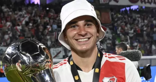 Jornal argentino informa que o Manchester City fechou a contratação do “novo Agüero”