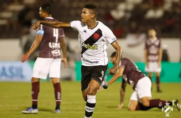 Futebol na TV: Onde assistir jogos de hoje Domingo, 06 de Março