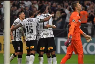 Corinthians bate o Deportivo Cali Por 1X0 e conhece primeira vitória na libertadores