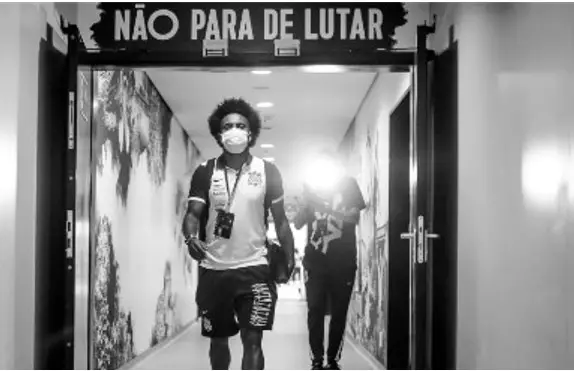 Willian e sua família estão planejando deixar o Brasil após ameaças?