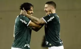 Palmeiras com golaço de Gustavo Scarpa venceu a Juazeirense por 2 x 1 pela copa do brasil
