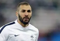 O atacante do Real Madrid Benzema já é o melhor jogador do mundo na temporada de 2021/22