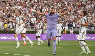 Com entrosamento de Vini Jr e Benzema, Real Madrid vence a Juventus por 2 a 0 em amistoso