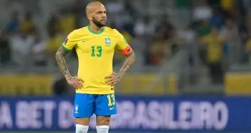 Dani Alves tem negociação boa com a equipe do Pumas do México e está disposto a assinar com os mexicanos