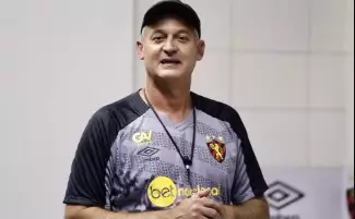 O técnico Lisca irá desembarcar amanhã em Santos para assinar com o Peixe.