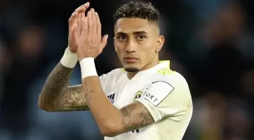 O Atacante Raphinha vai assinar contrato com o Barça por cinco temporadas