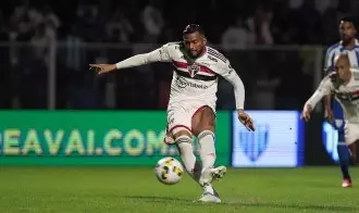 Com contrato até fim do ano, Reinaldo recebe consultas para deixar o São Paulo