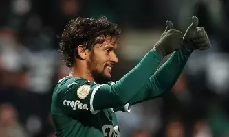 Gustavo Scarpa assina pré-contrato com o Nottingham Forest, da Inglaterra,