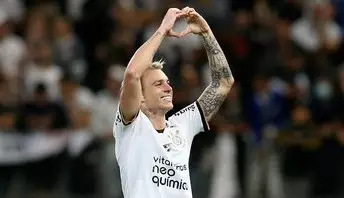 O Sporting de (Por) mostra interesse por Róger Guedes  mas Corinthians não quer vender o atacante