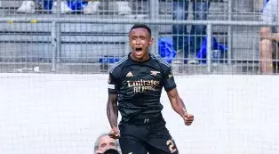 Arsenal vence o Zurique por 2 a 1 na Liga Europa com brilhante estreia de Marquinhos