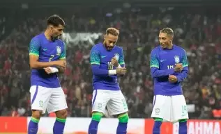 Brasil goleia Tunísia no ultimo amistoso antes da Copa do Mundo por 5 a 1 com dois gols de Raphinha um de Neymar um Richarlison e um de pedro