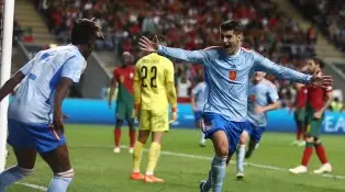 A Espanha derrotou o Portugal por 1 a 0 em Braga, e quebrou um jejum de 88 anos e fica com a vaga na semifinal da Liga das Nações