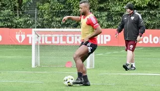 O São Paulo iniciou treino de preparação para final da Copa Sul-Americana e dois reforços pode fazer parte do elenco Tricolor
