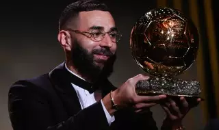 Benzema é o melhor jogador do mundo, o atacante levou a Bola de Ouro da temporada 2021 e 2022
