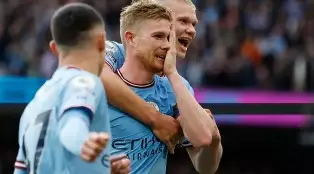 O Manchester City venceu Brighton por 3 a 1 com dois gols de Haaland na Premier League