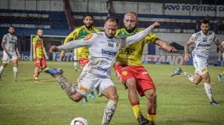 Brusque e Novorizontino empatam em 2 a 2 no estádio Augusto Bauer, em partida que abriu a 36ª rodada da Série B do Brasileiro