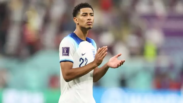 Destaque inglês no Catar! Borussia teria fixado possível valor de venda para Bellingham. Confira!