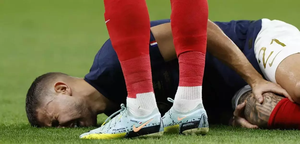 Mais um! Jogador da França é cortado da Copa por lesão. Confira!