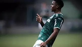 Os dirigentes do Real Madrid estão, em São Paulo para negociar Endrick