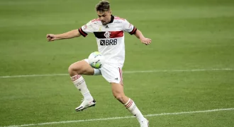 A última chance: jovens buscam espaço em temporada cheia para o Flamengo