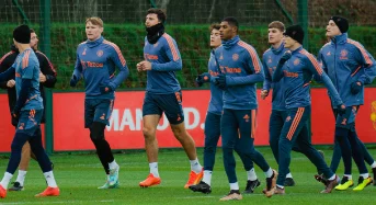 Manchester United retorna os jogos após saida de Cristiano Ronaldo nesta quarta pela Copa da Liga Inglesa