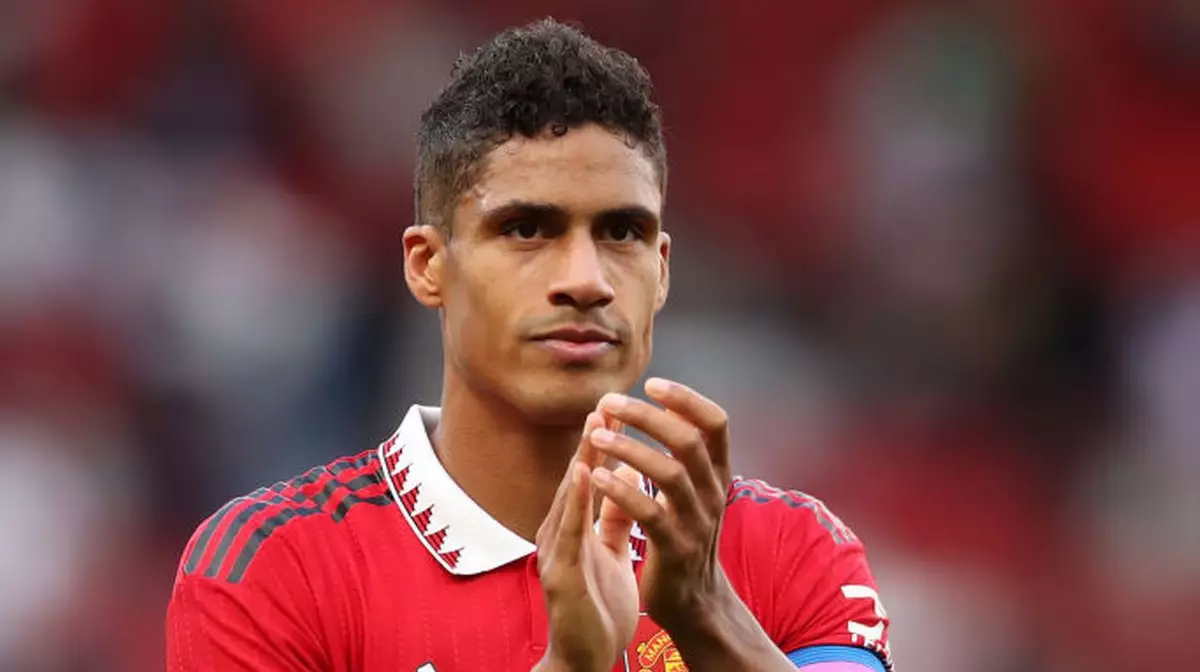 Em alta, Varane comenta sobre chances de título do United na Premier League: “Tudo é possível”