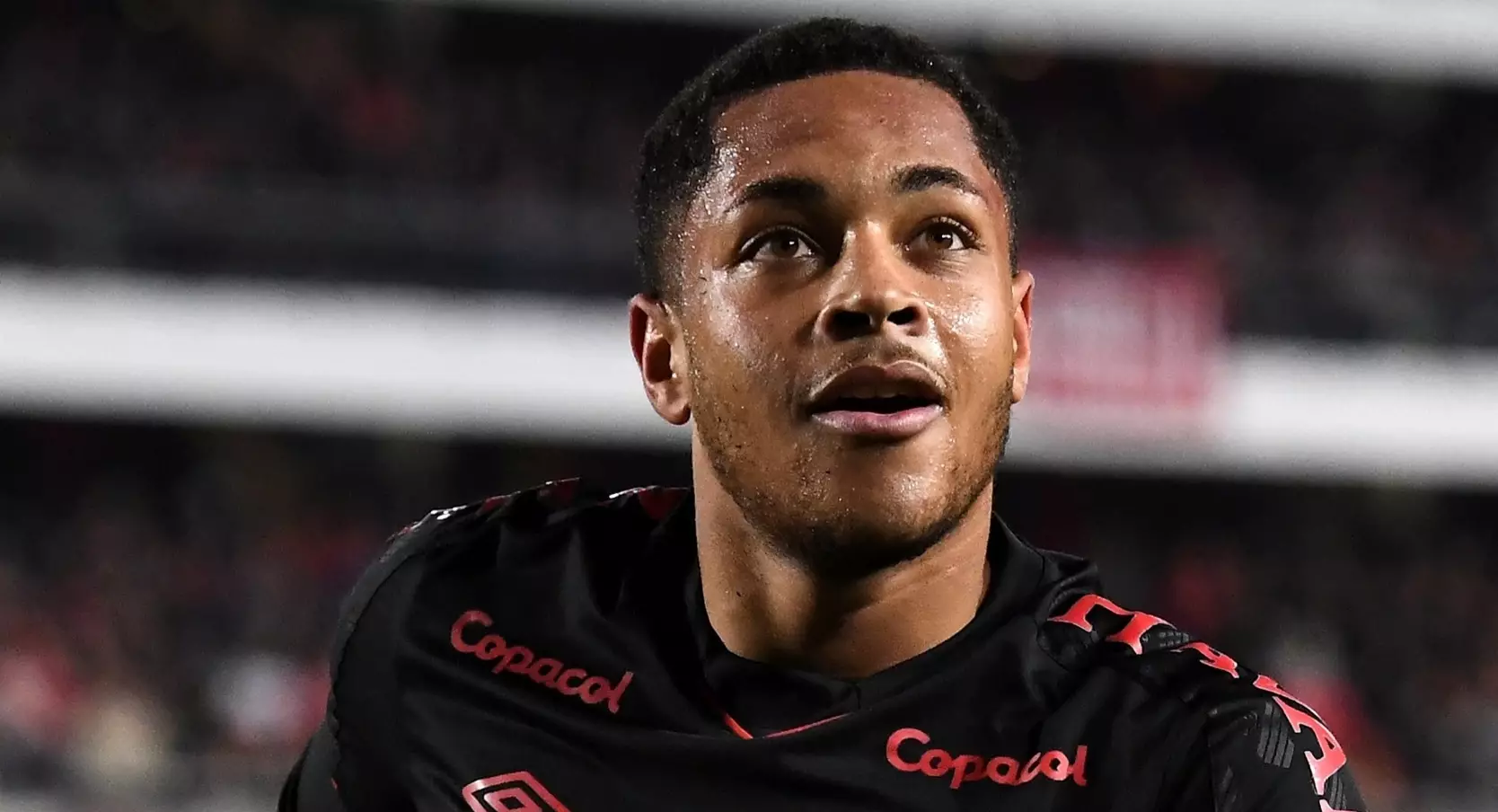 Furacão define valor para negociar Vitor Roque. Leia!
