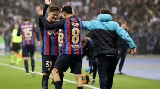 Barcelona derrota o Real Madrid por 3 a 1 e é campeão da Supercopa da Espanha