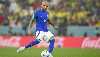 A Suprema Corte da Catalunha aceitou uma denúncia contra Daniel Alves por suposto assédio sexual