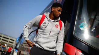 Vissel Kobe faz proposta para comprar 50% dos direitos de Hugo Souza, do Flamengo