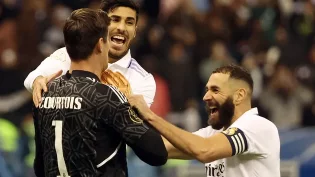 Real Madrid empata com Valencia em 1 a 1 mais vence nos pênaltis e está na final da Supercopa da Espanha
