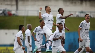 Santos vence o São Raimundo por 3 a 1 na estreia da Copinha
