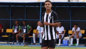 Botafogo goleia Pinheirense o 4 a 0 na estreia da Copinha com três gols de Sapata