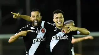 Vasco vence a Portuguesa-RJ por 2 a 0 em jogo válido pela 4ª rodada do Campeonato Carioca