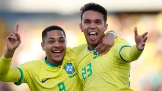 O Brasil venceu o Paraguai por 2 a 0 e garantiu vaga no hexagonal final do Sul-Americano Sub-20