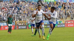 Cruzeiro vence Caldense por 2 a 1 no ampeonato Mineiro e assumiu a liderança do grupo C