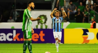Grêmio derrota Juventude 3 a 2 e segue com 100% de aproveitamento no Gaúchão