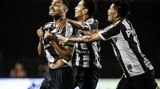 O Santos venceu o Ceilândia-DF por 1 a 0 e está na segunda fase da Copa do Brasil