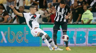 O Vasco venceu o Clássico contra o Botafogo por 2 a 0 e entra no G-4 do Campeonato Carioca