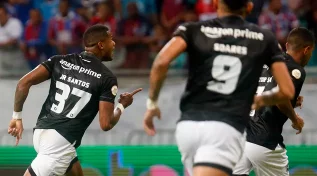 Botafogo vence o Bahia por 2 a 1 na Fonte Nova no Campeonato Brasileiro e assume a vice-liderança